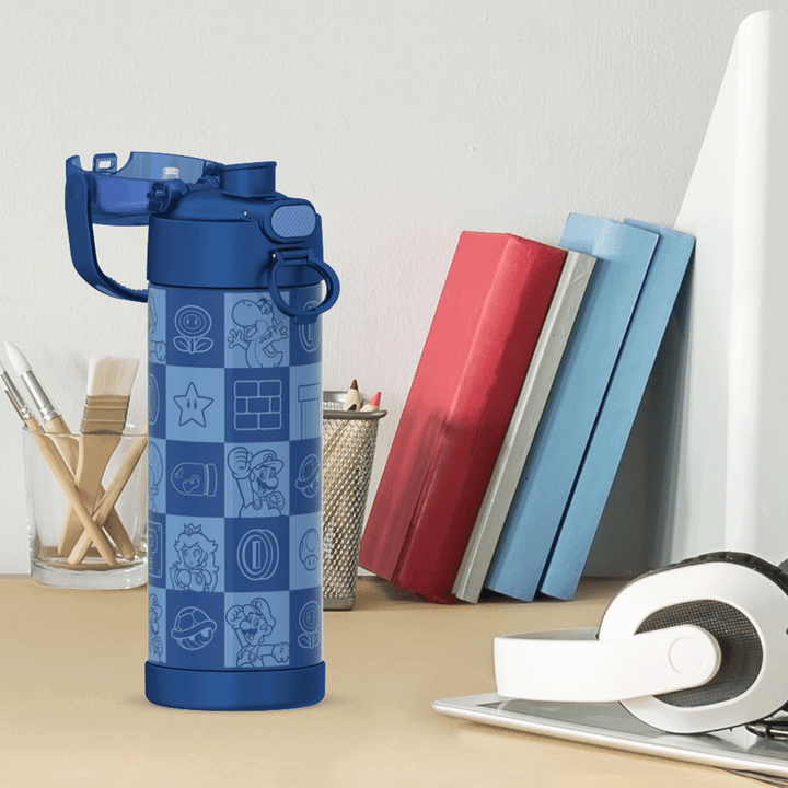 16oz FUNtainer® Water Bottle Mario Kart™