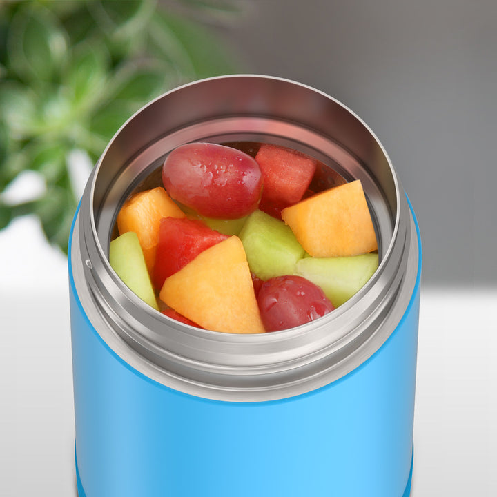 16 ounce Funtainer Kids Food Jar with snack top, Electric Blue with assorted fruit inside.